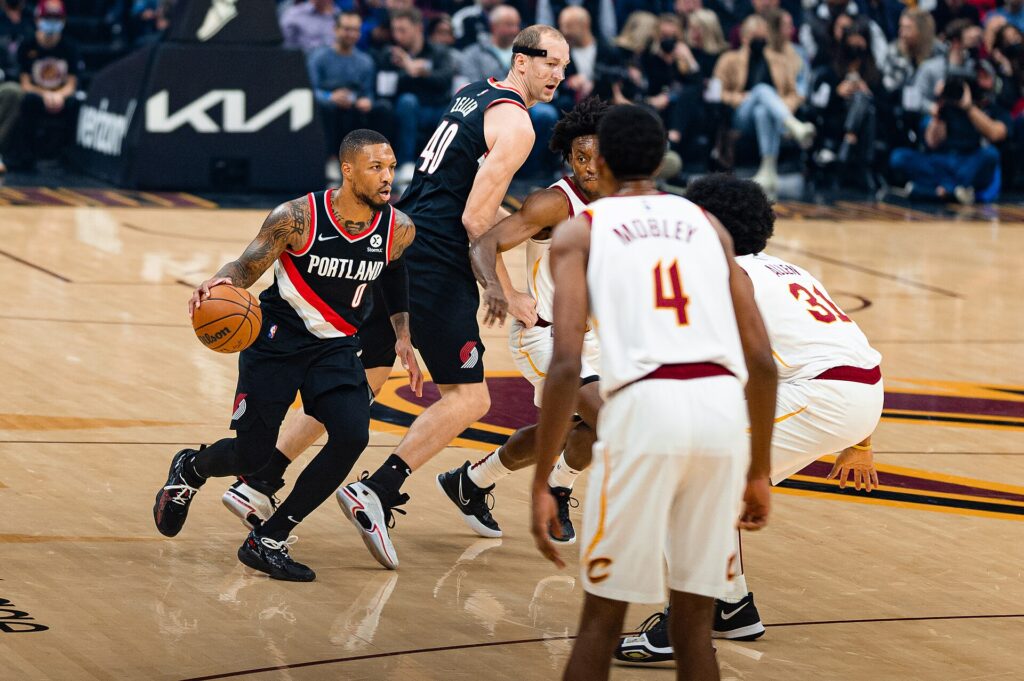 Damian Lillard dribbling for the Portland Trail Blazers