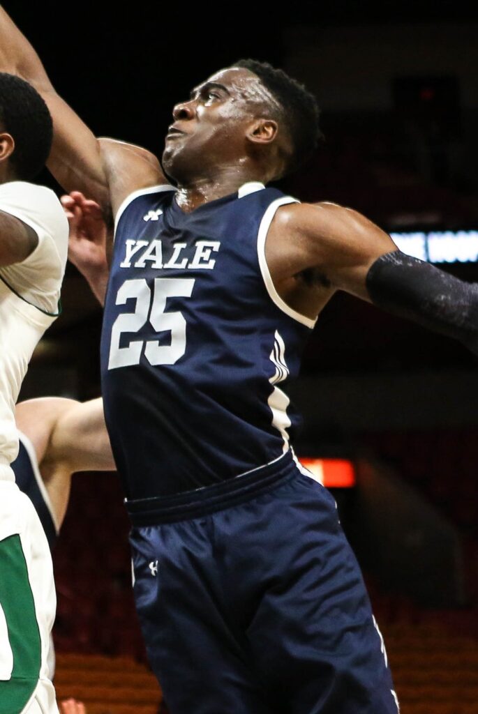 Miye Oni playing for Yale against Miami in the 2018 Hoophall Miami Invitational.