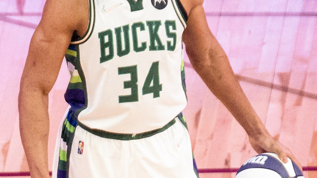 Giannis Antetokounmpo smiling