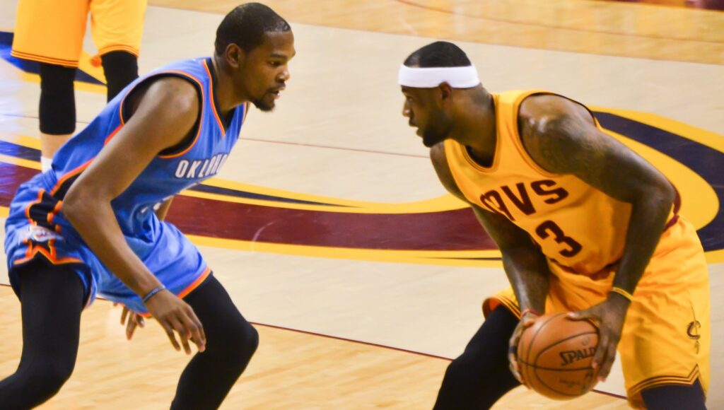 Kevin Durant of the Oklahoma City Thunder defends LeBron James of the Cleveland Cavaliers in 2015