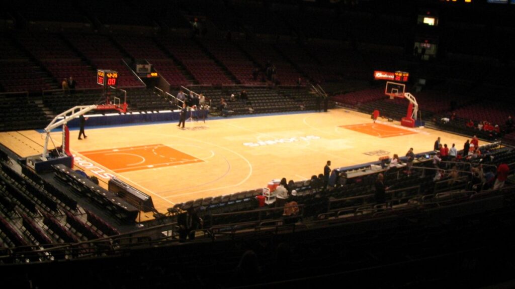 Madison Square Garden basketball court