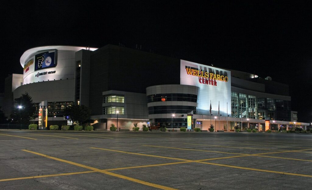 Exterior of the 76ers’ South Philadelphia arena at night