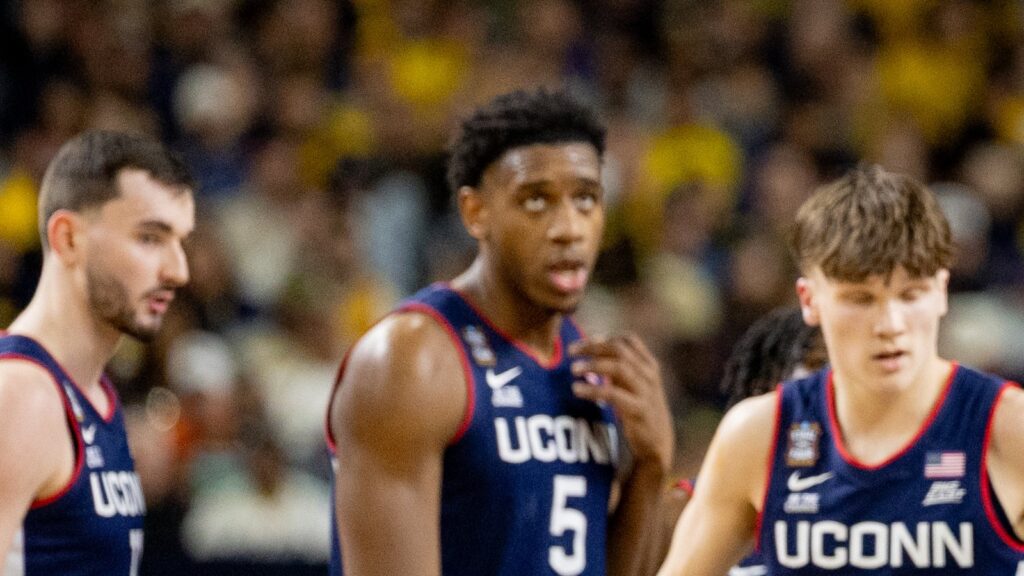 Tarris Reed Jr. in a UConn jersey during the 2026 national championship game